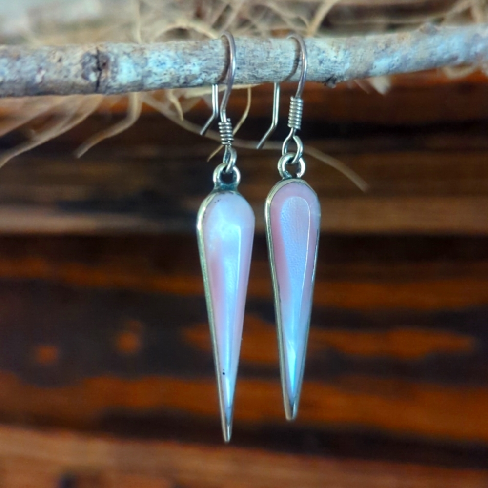 6/$60 Pale pink shell sterling faceted pointed pierced earrings